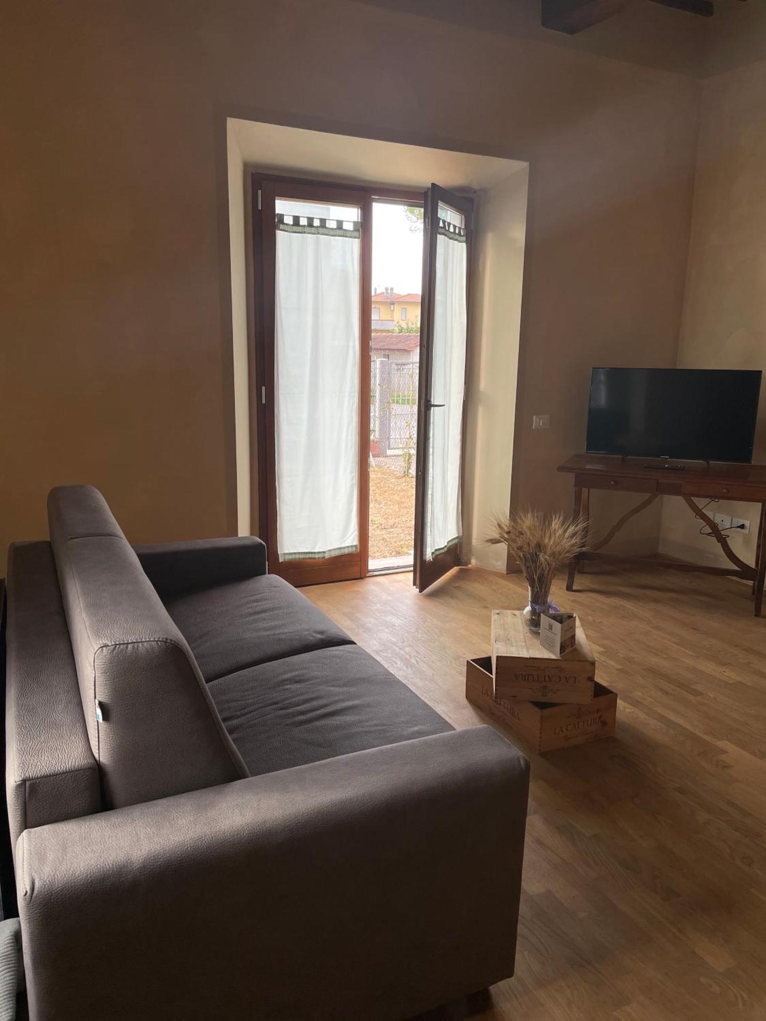 Casa Vacanze Le Due Torri Вада Екстериор снимка