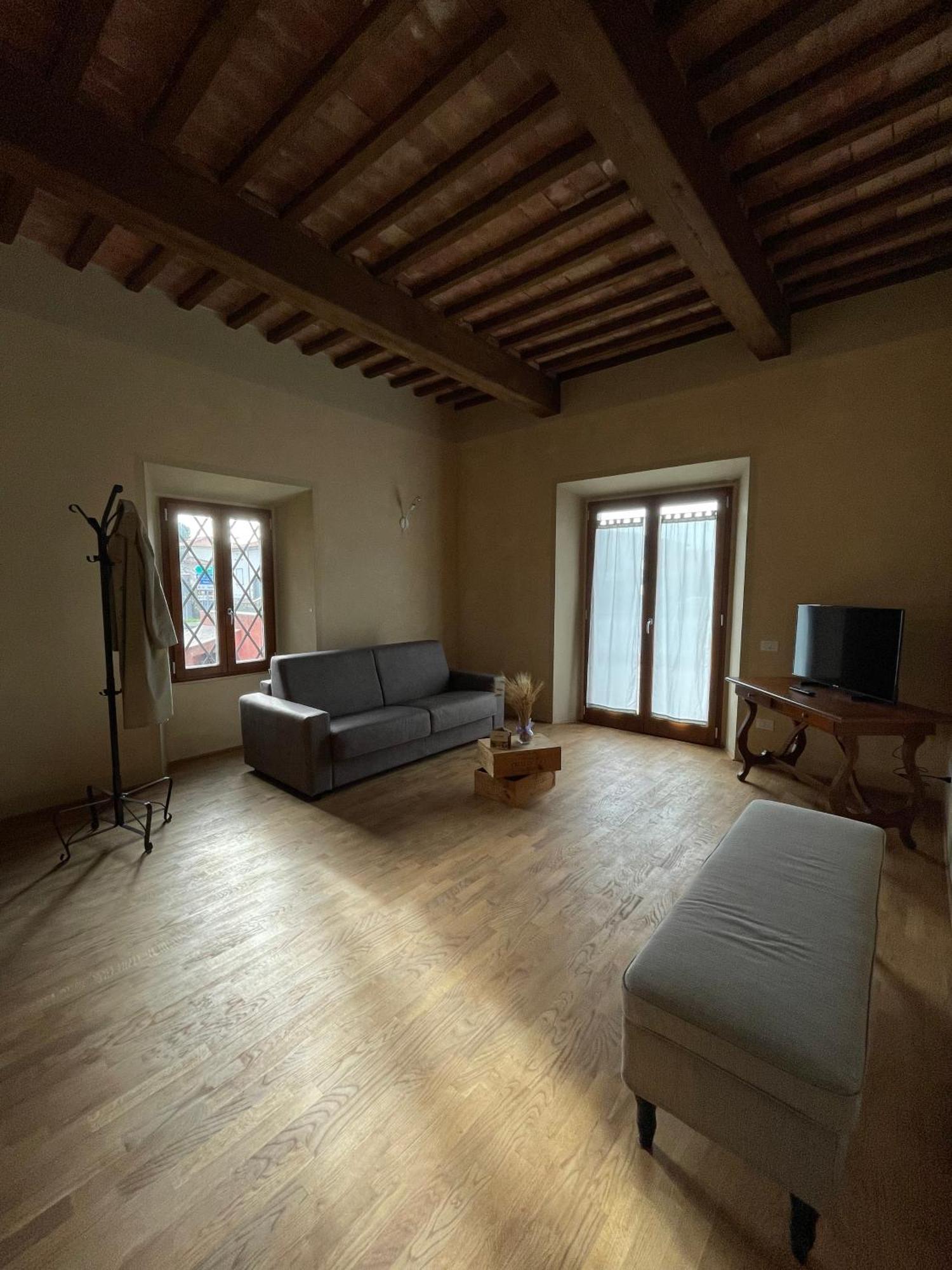 Casa Vacanze Le Due Torri Вада Екстериор снимка