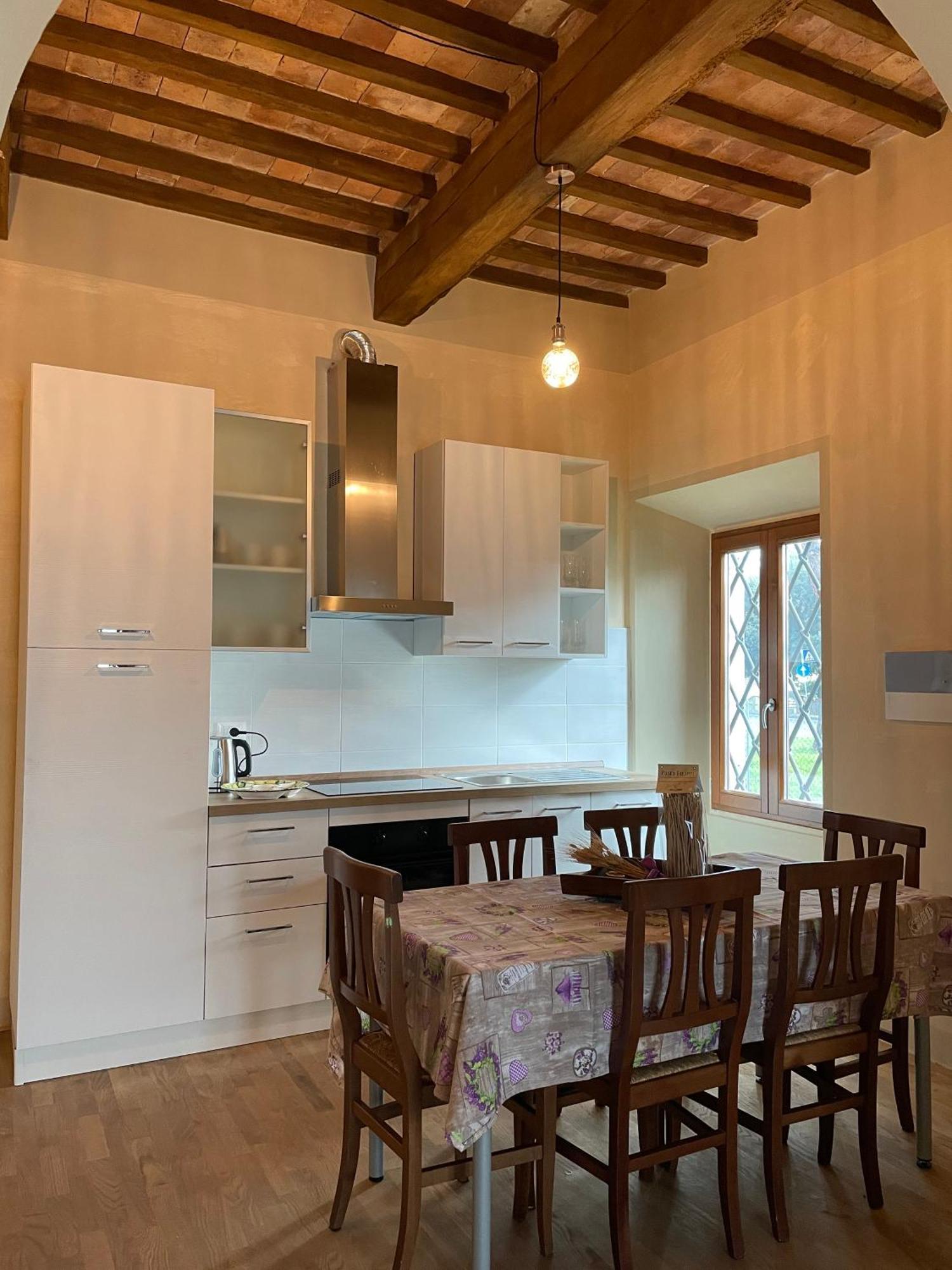 Casa Vacanze Le Due Torri Вада Екстериор снимка